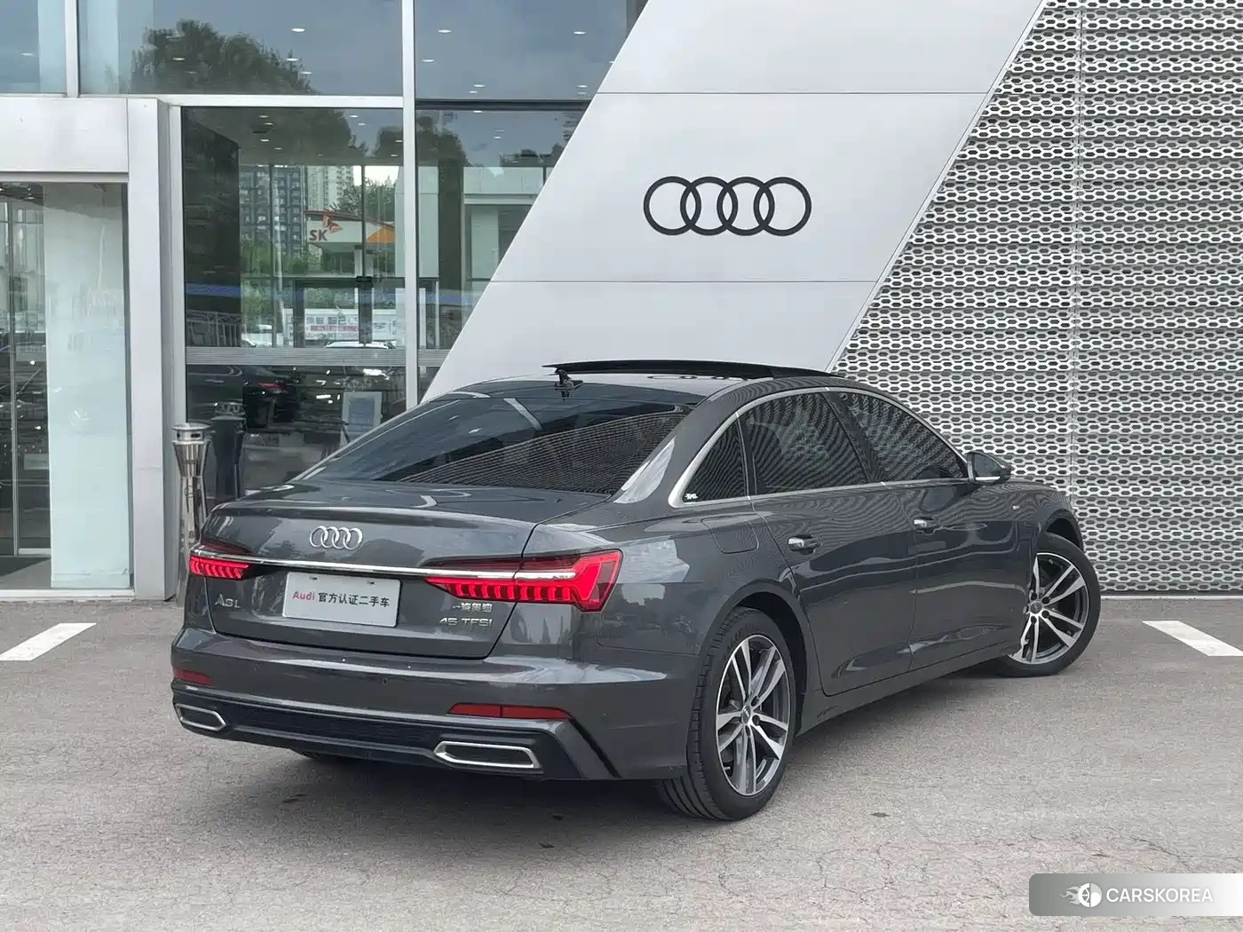 Audi A6L id 4514323 из Китая 16
