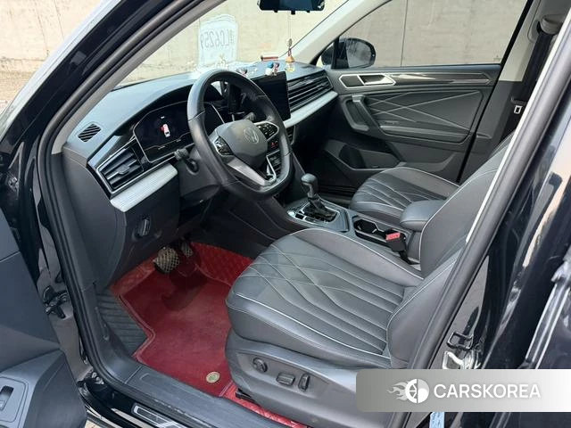Volkswagen Tiguan L 2023 Черный из Китая, фото 6