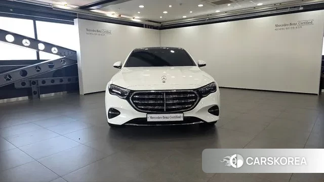 Mercedes-Benz E-Class W214 id 3689352 из Кореи 16