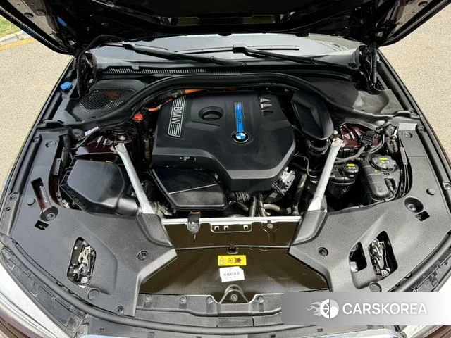 BMW 5 series PHEV id 4208440 из Китая 17