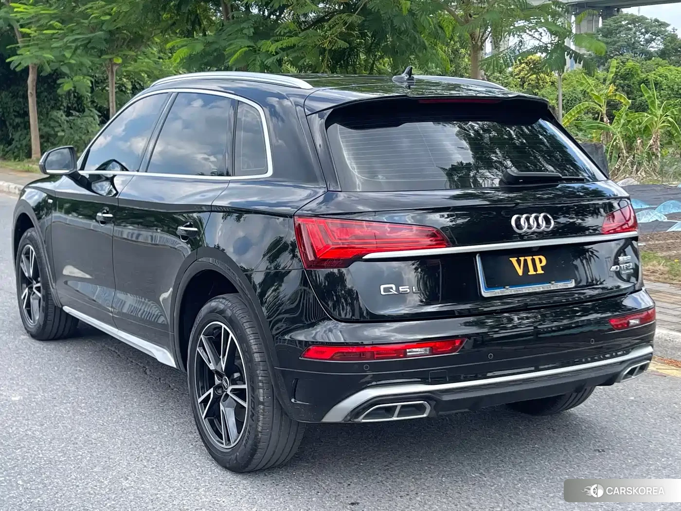 Audi Q5L id 4589235 из Китая 26