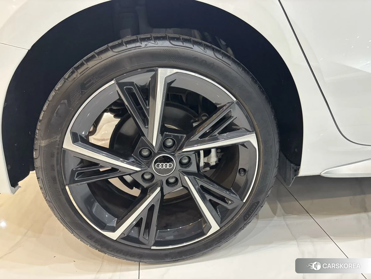 Audi A3 id 4510762 из Китая 20