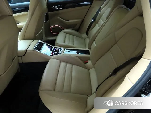 Porsche Panamera (971) id 3536431 из Кореи 16