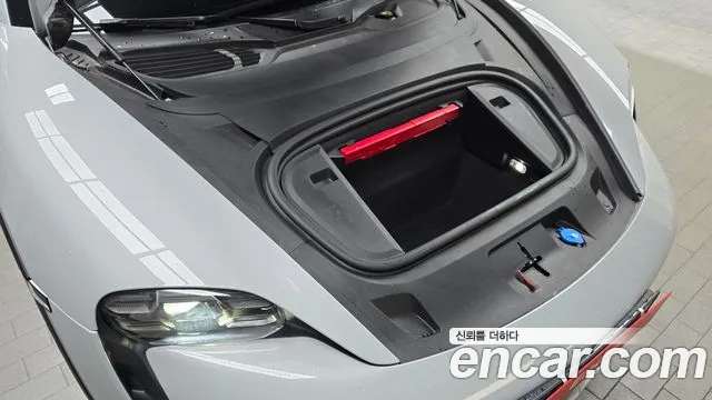 Porsche Taycan id 2816503 из Кореи 16