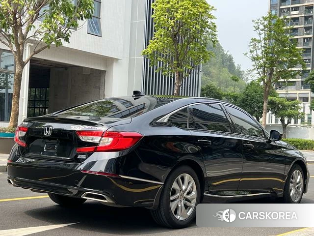 Honda Accord id 4333770 из Китая 9