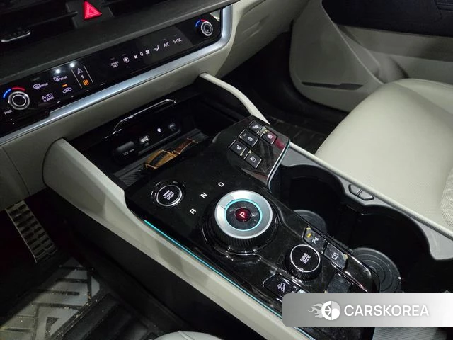 Kia Sportage 5th Generation Hybrid 2024 Белый из Кореи, фото 6