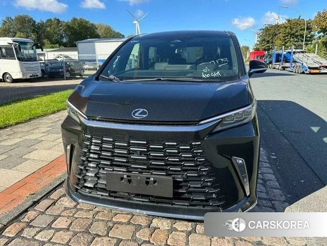 Lexus LM id 4262451 из Китая 17