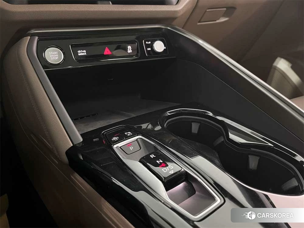 Audi Q5L id 4454048 из Китая 13