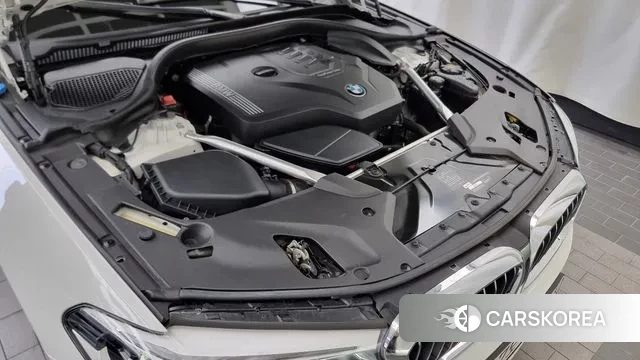 BMW 5 Series (G30) id 3155922 из Кореи 16