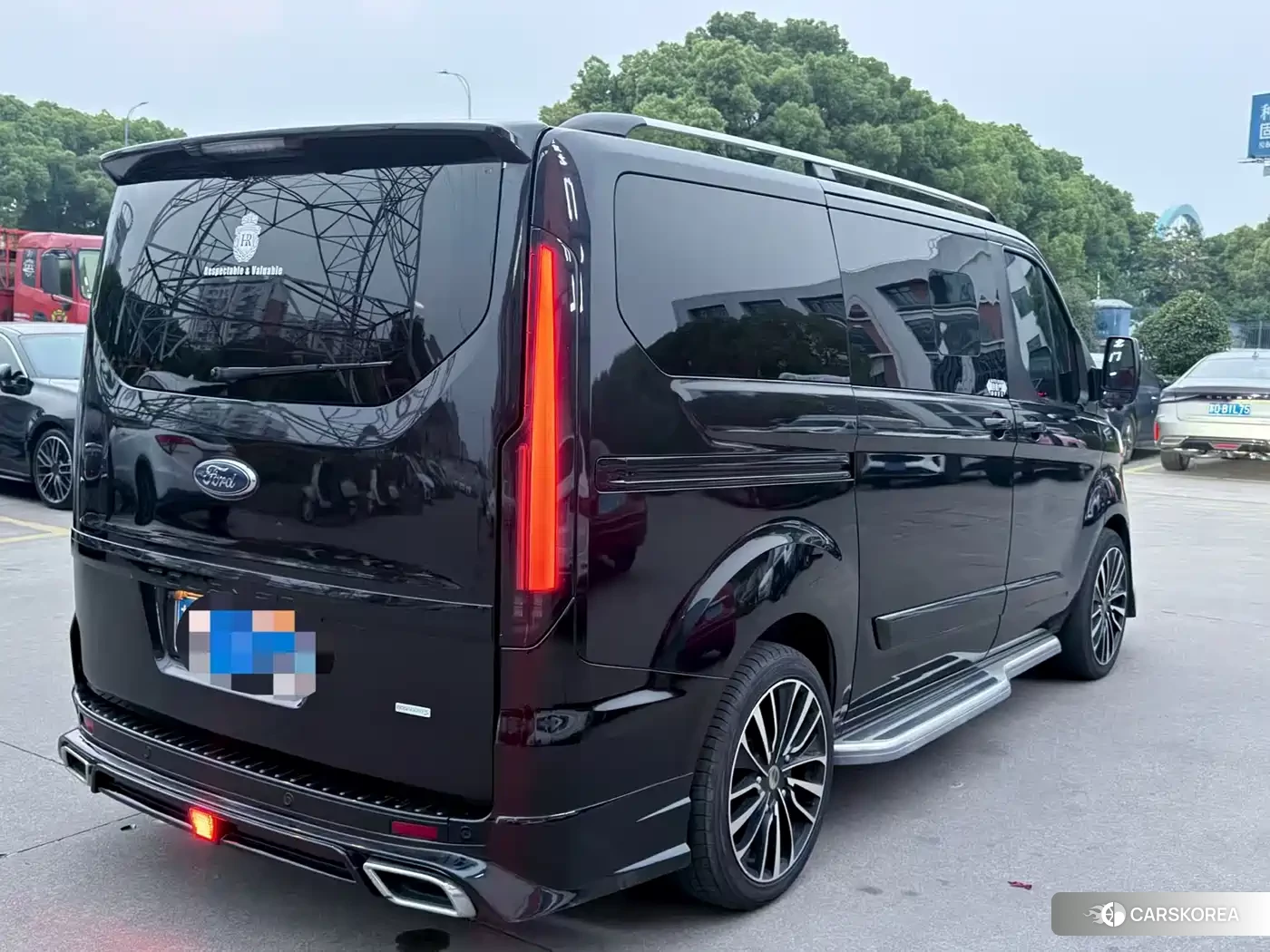 Ford Tourneo 2023 Черный из Китая, фото 6