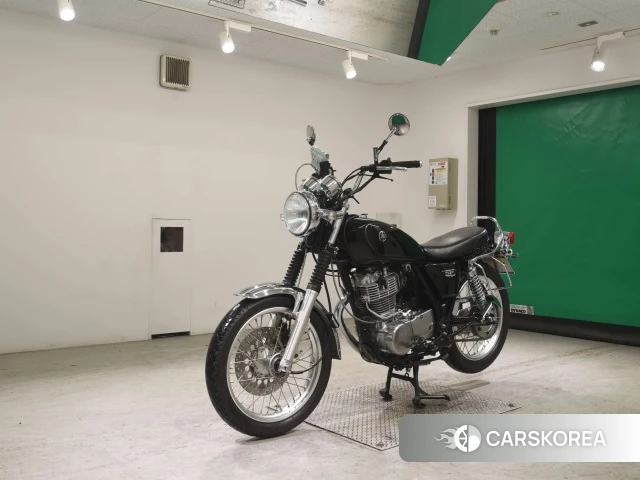 Проданный Yamaha SR 400 2016 из Японии, фото 4