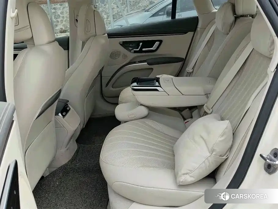 Mercedes-Benz EQS 2024 Белый из Китая, фото 6
