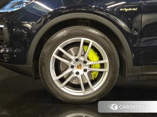 Porsche Cayenne (PO536) id 3911041 из Кореи 16