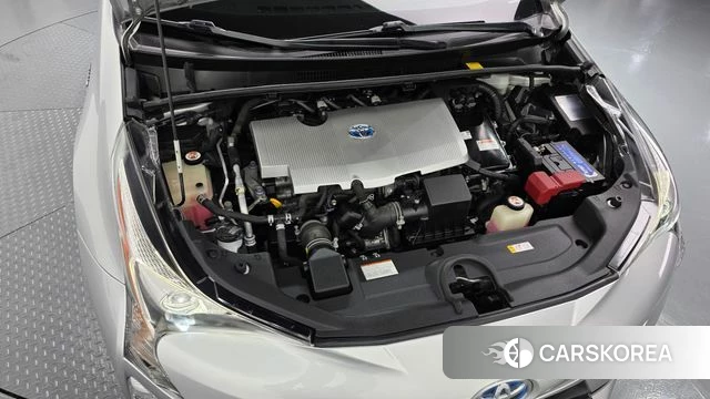 Toyota Prius 4th Generation id 4286304 из Кореи 26