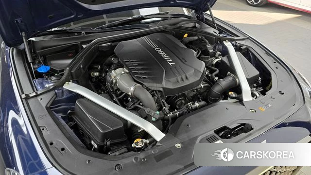 Genesis G70 id 4285379 из Кореи 16