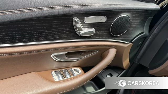 Mercedes-Benz E-class id 4240470 из Китая 20