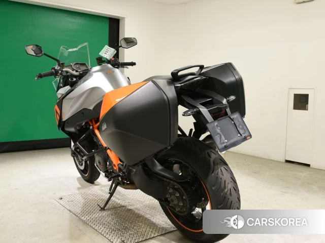 KTM 1290 SUPER DUKE GT id 4348042 из Японии 6