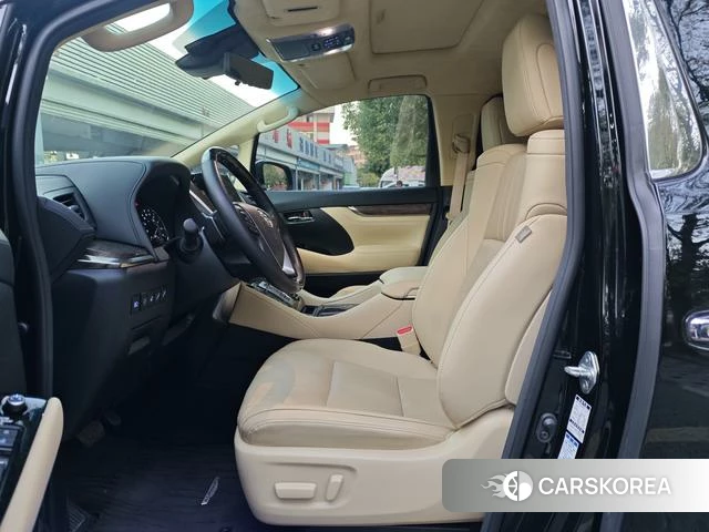 Toyota Elfa id 4333453 из Китая 26