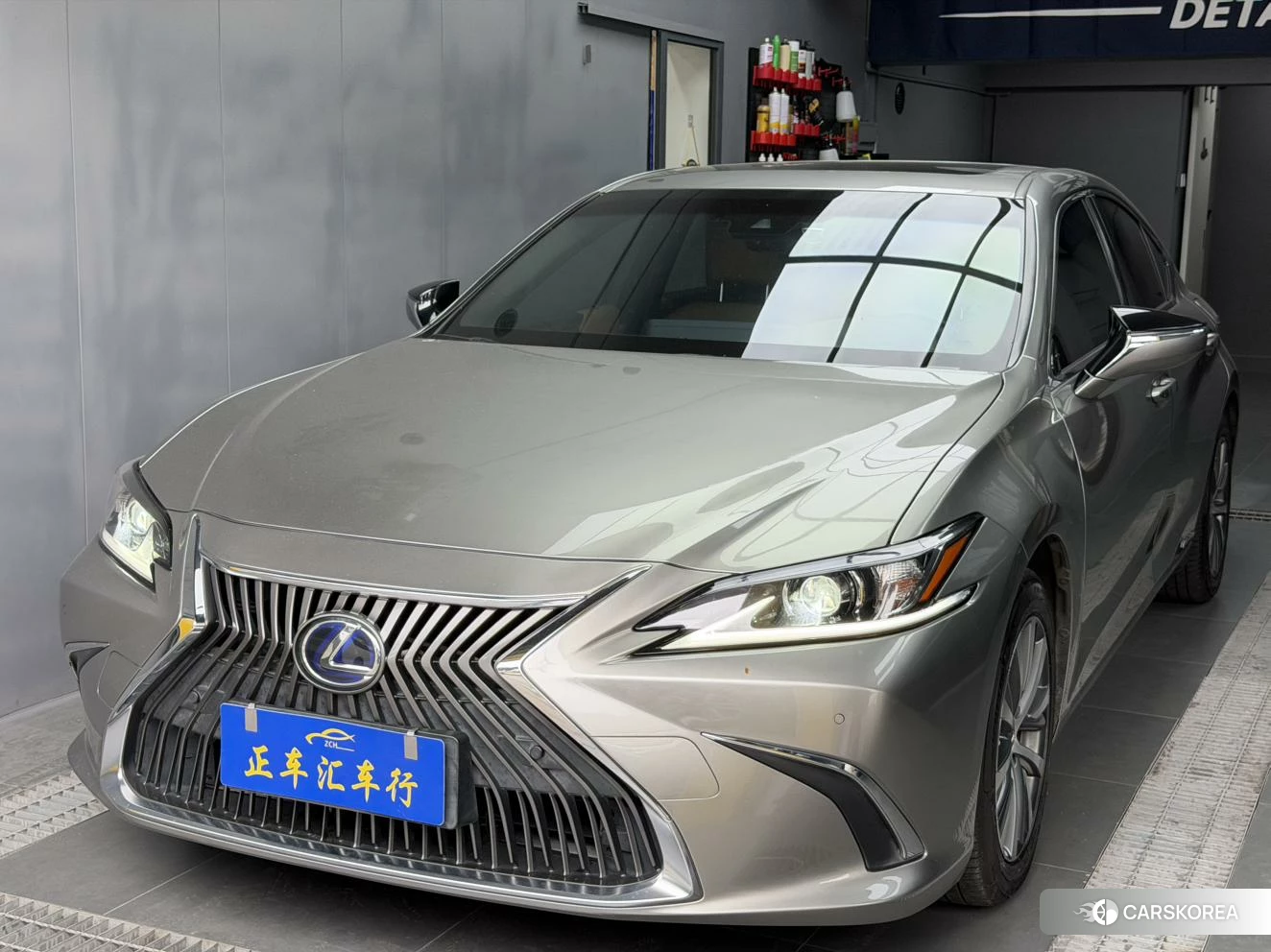 Lexus ES id 4485379 из Китая 12