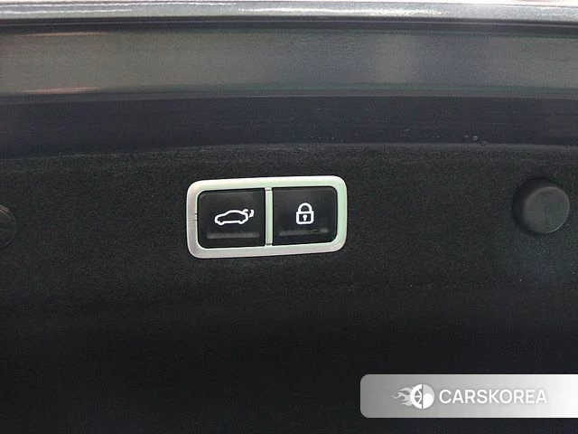 Hyundai Grandeur (GN7) id 3891859 из Кореи 16