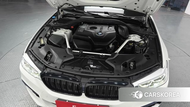 BMW 5 Series (G30) id 3885870 из Кореи 16