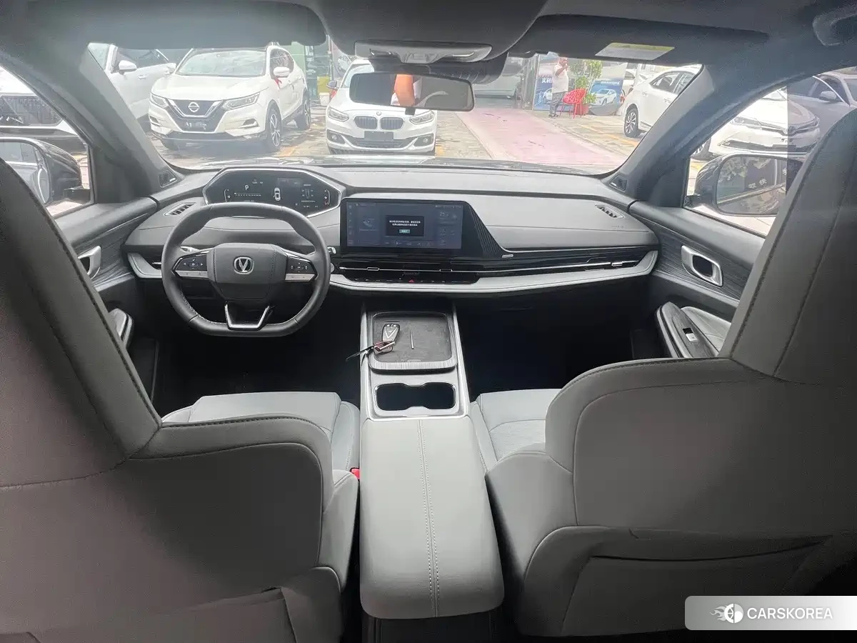Chang'an CS55PLUS PHEV 2025 Silver/gray из Китая, фото 6