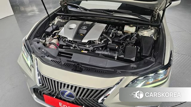 Lexus ES300h 7th generation id 3873556 из Кореи 16