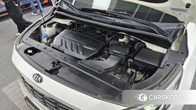 Kia The New Carnival id 3788934 из Кореи 16