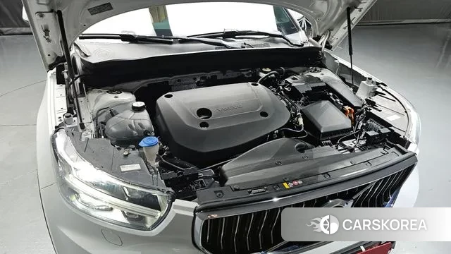 Volvo XC40 id 3044001 из Кореи 16