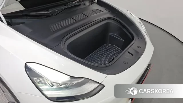 Tesla Model Y id 2980090 из Кореи 16