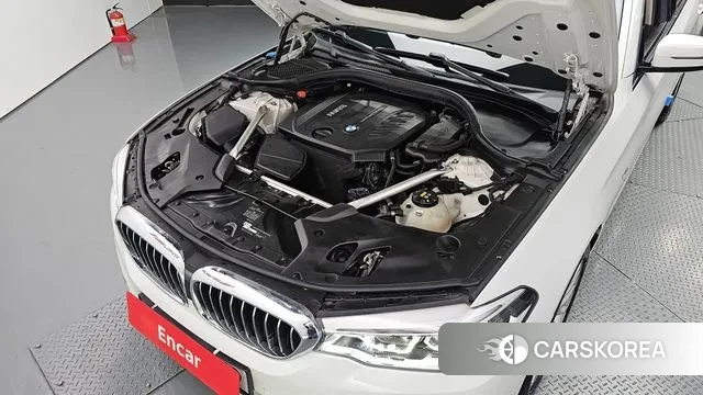 BMW 5 Series (G30) id 3019035 из Кореи 16