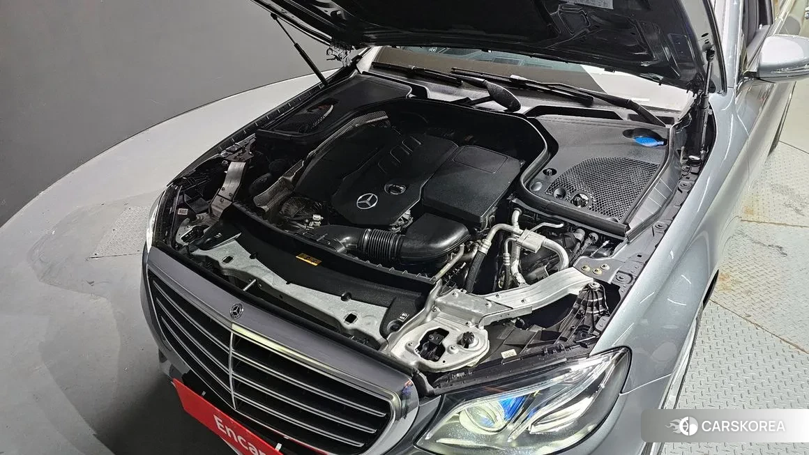 Mercedes-Benz E-Class W213 id 1887329 из Кореи 16
