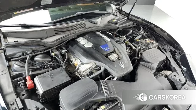 Maserati Ghibli id 3608265 из Кореи 16