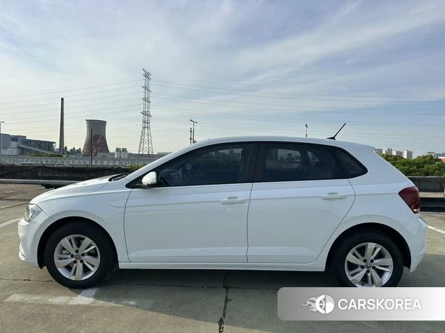 Volkswagen Polo id 4276491 из Китая 14