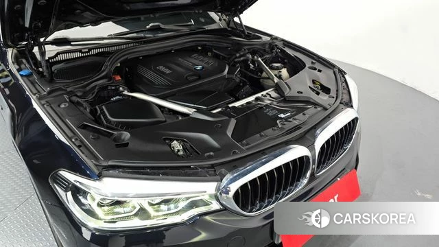 BMW 5 Series (G30) id 4672743 из Кореи 16