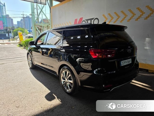 Kia The New Carnival id 4610233 из Кореи 16