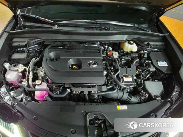 Lexus UX300h id 4724469 из Кореи 14