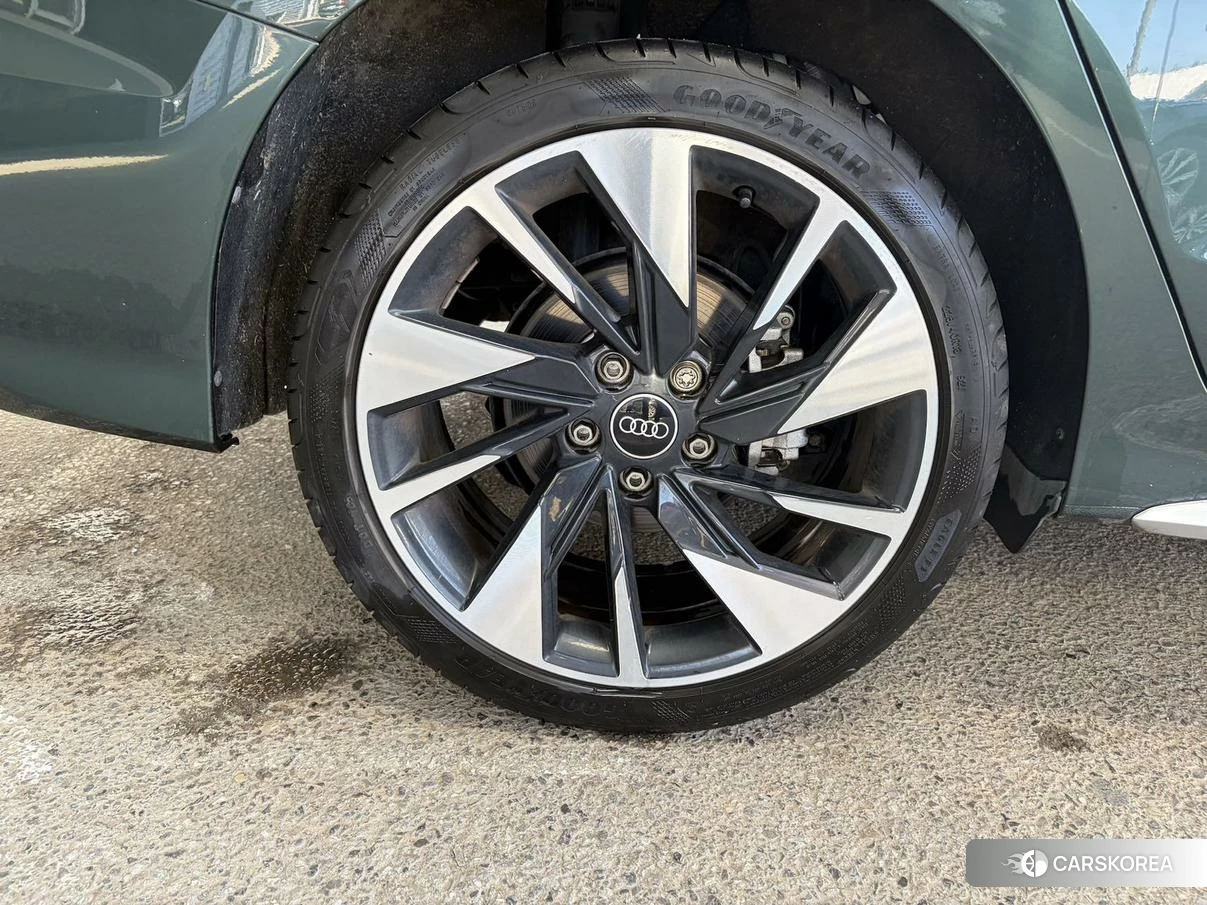 Audi A3 id 4407414 из Китая 11
