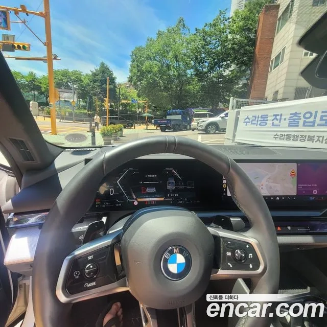 BMW 5 Series (G60) id 2924552 из Кореи 11