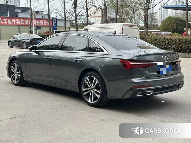 Audi A6L 2021 Темно-серый из Китая, фото 6