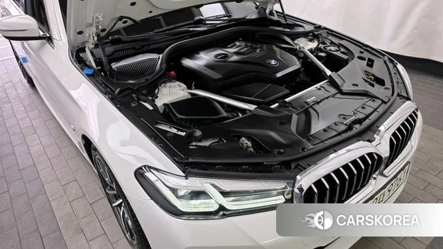 BMW 5 Series (G30) id 3818481 из Кореи 16