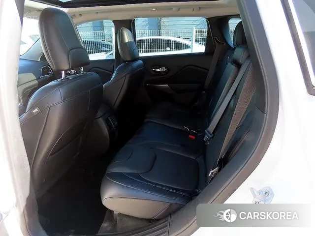 Jeep Cherokee (KL) id 3557379 из Кореи 16