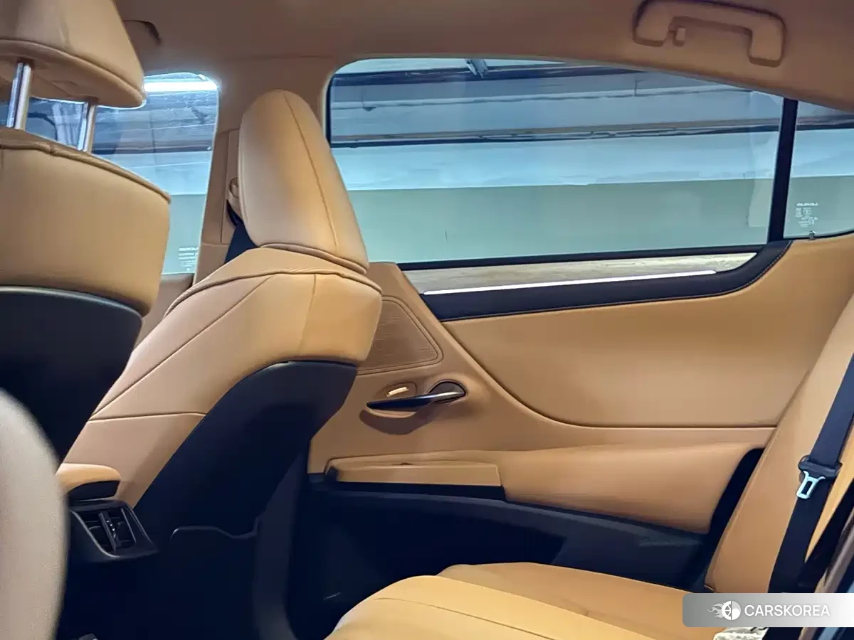 Lexus ES id 4600625 из Китая 14