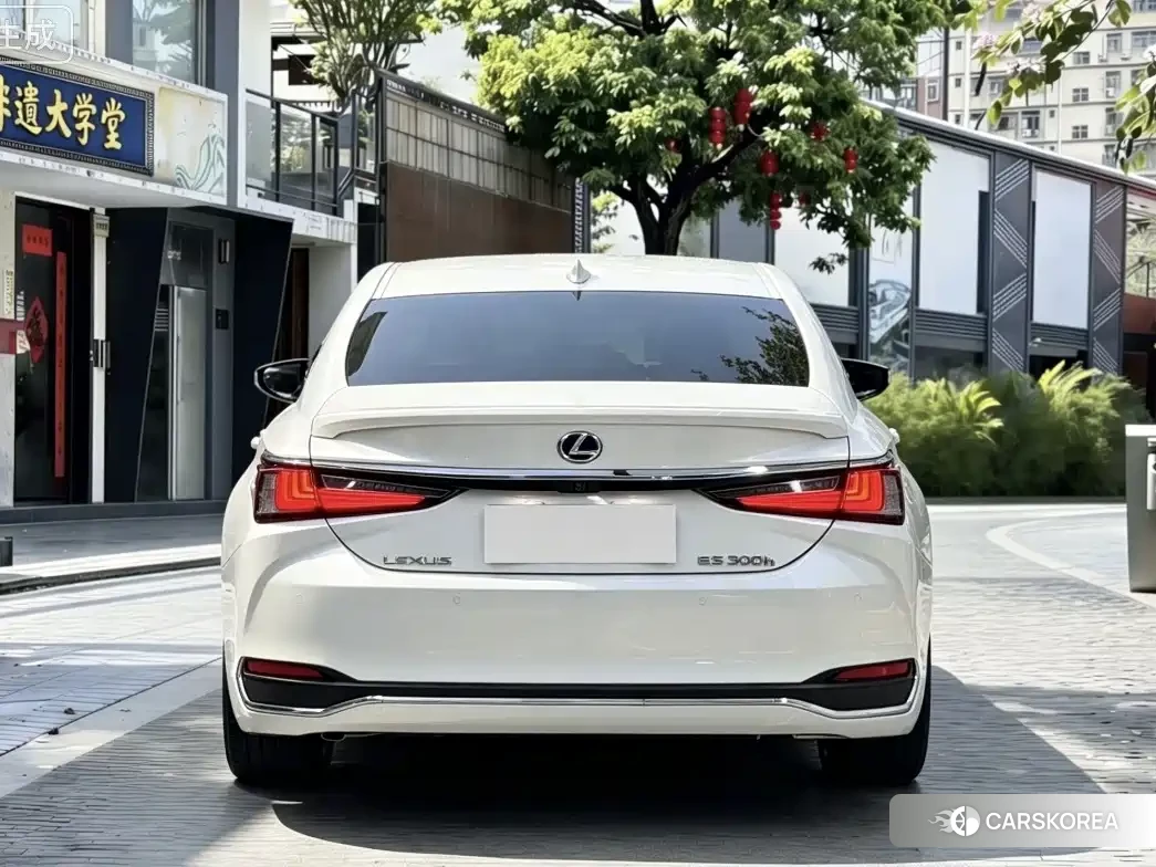 Lexus ES 2021 Белый из Китая, фото 6