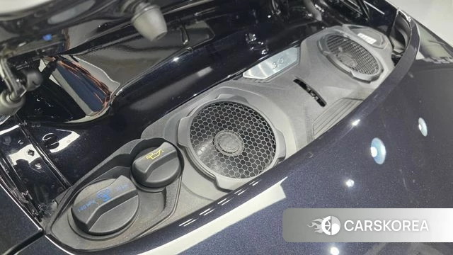 Porsche 911(992) id 4356105 из Кореи 16