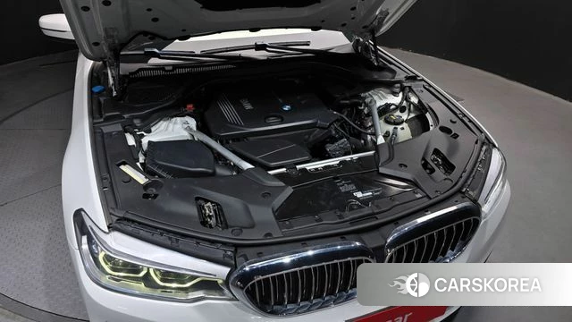 BMW 5 Series (G30) id 3801576 из Кореи 16