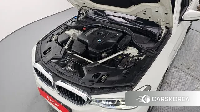 BMW 5 Series (G30) id 3470040 из Кореи 16