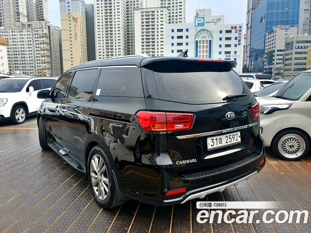 Kia The New Carnival id 2491604 из Кореи 16