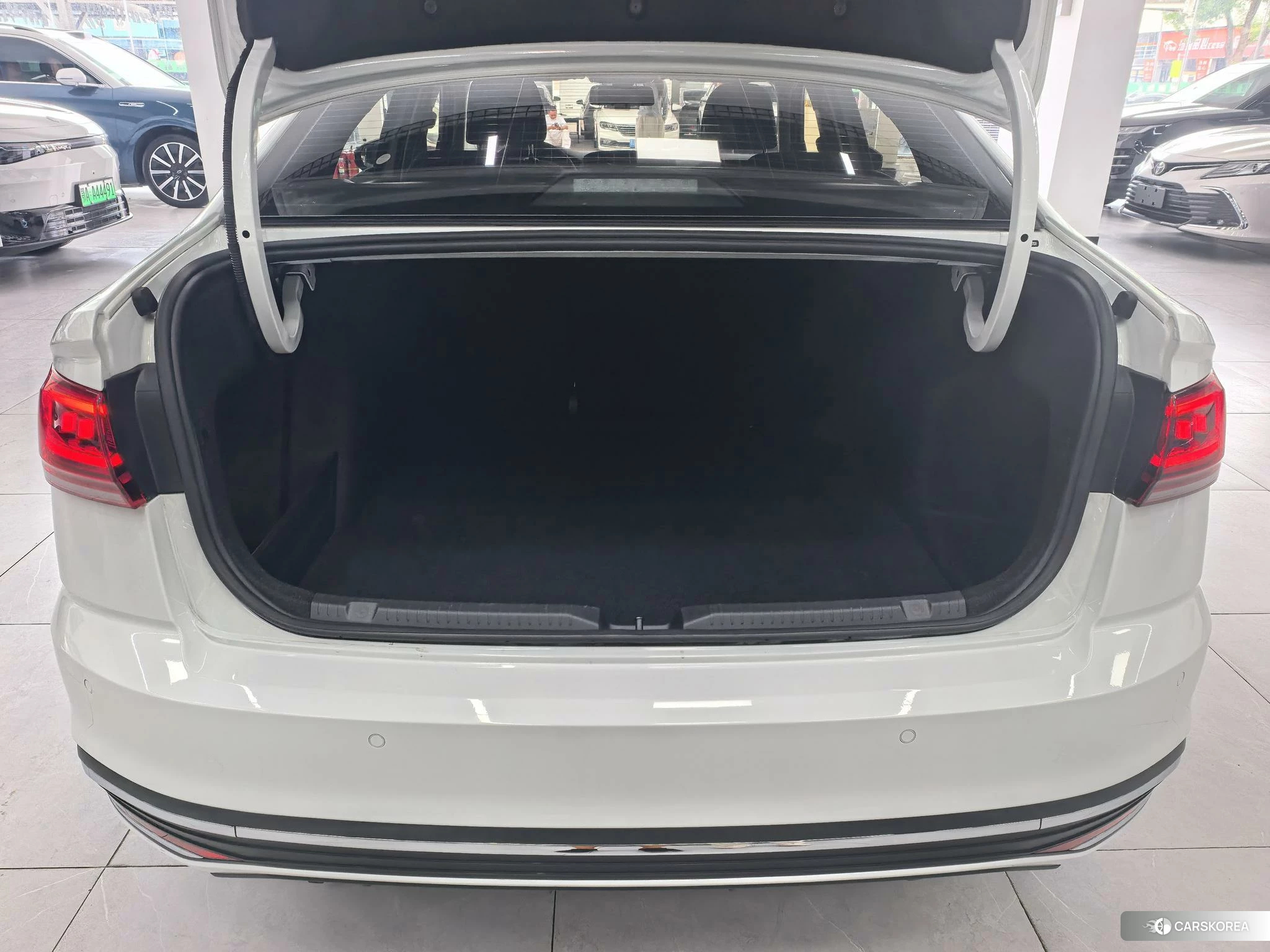 Volkswagen Bora id 4513564 из Китая 9