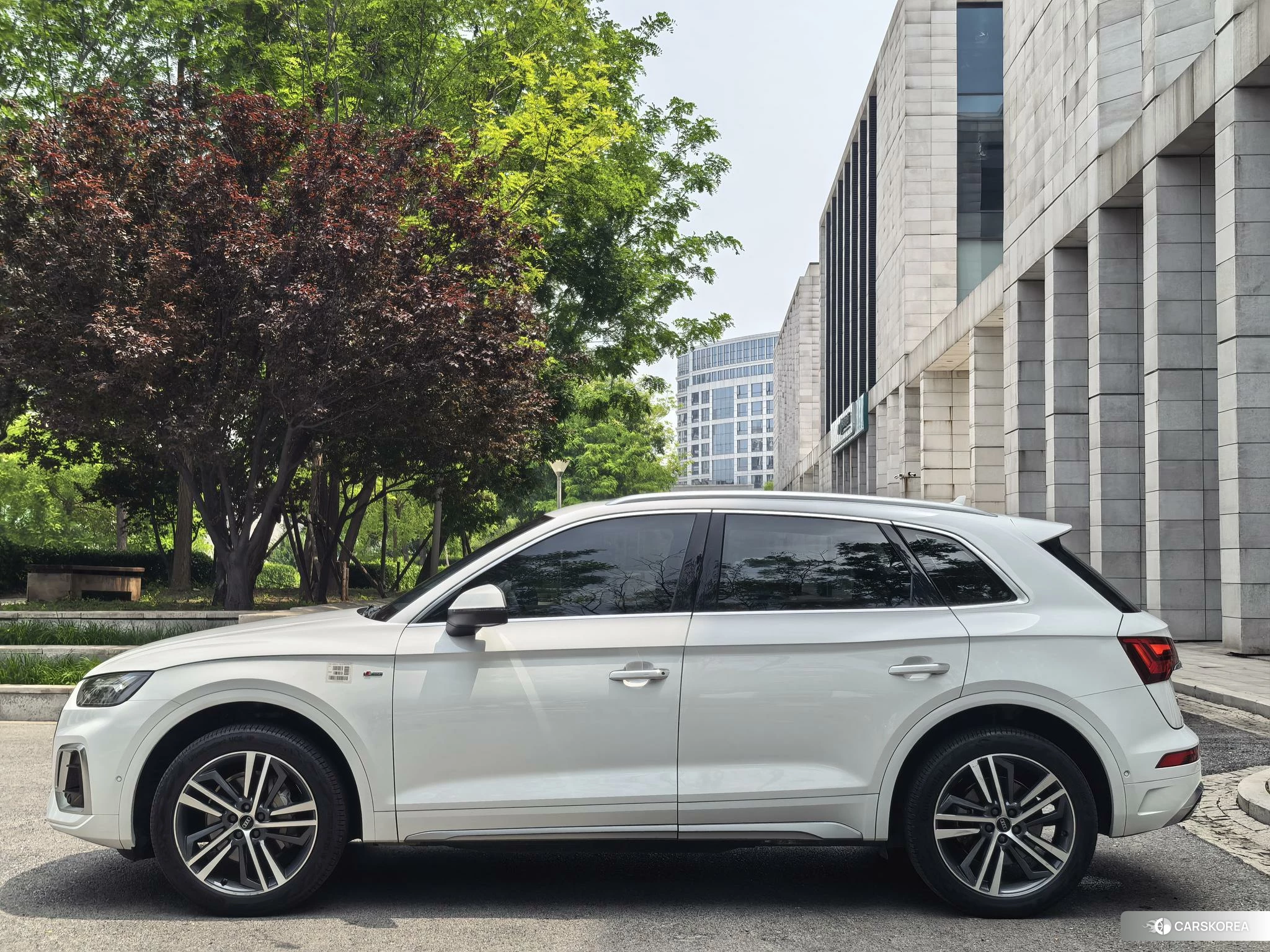Audi Q5L 2022 Белый из Китая, фото 6